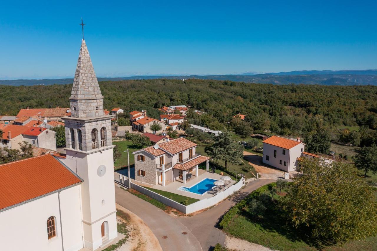 Villa Atop The Village With Stunning View Vizinada Экстерьер фото